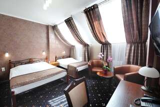 Отель Gubernskaya Hotel Могилев Двухместный номер с 2 отдельными кроватями-1